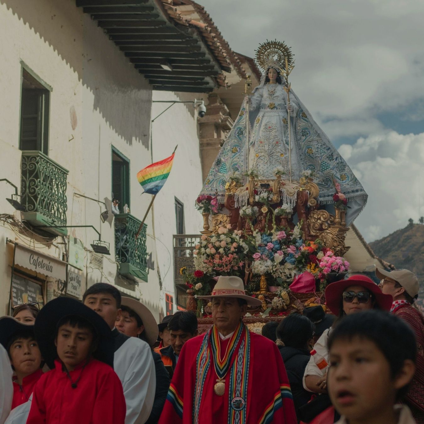 Tour of faiths in Peru, Tour of the Andes cosmovision. Tour syncretism in Peru.